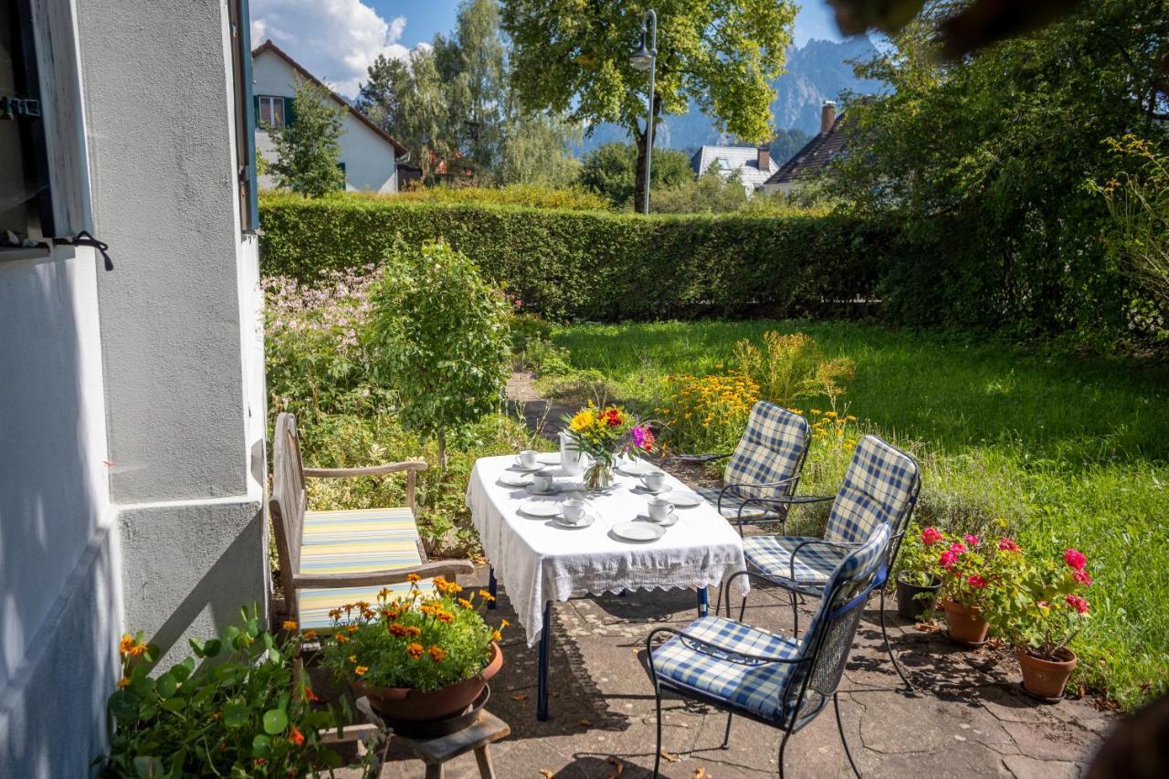 Landhauswohnung Mit Wildromantischem Garten 福森 外观 照片